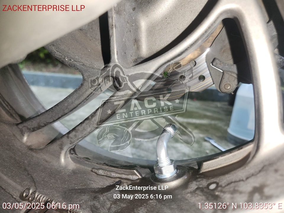 Tyre worming or tyre patching caci